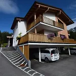Jara Apartment-