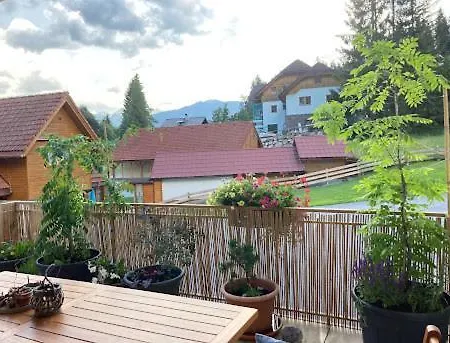 Jara Apartment- *